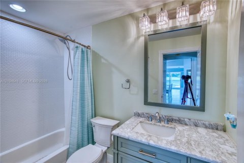 Villa ou maison à vendre à Hobe Sound, Floride: 2 chambres, 144.28 m2 № 2431562 - photo 21
