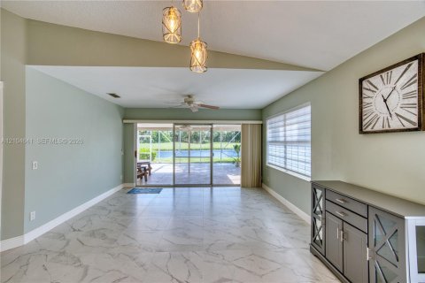 Villa ou maison à vendre à Hobe Sound, Floride: 2 chambres, 144.28 m2 № 2431562 - photo 24