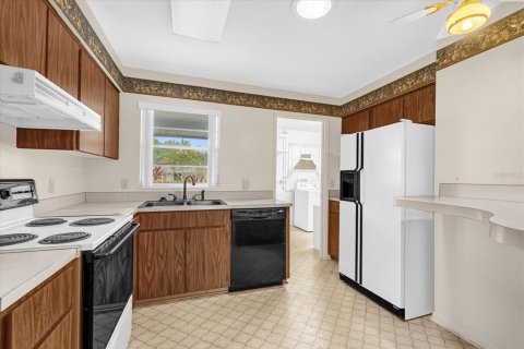 House in Orlando, Florida 3 bedrooms, 125.98 sq.m. № 1854141 - photo 8