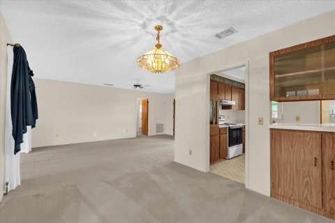 House in Orlando, Florida 3 bedrooms, 125.98 sq.m. № 1854141 - photo 7
