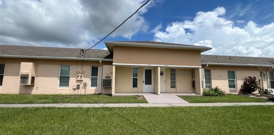 House in Lake Wales, Florida 1 bedroom, 60.2 sq.m. № 1917042