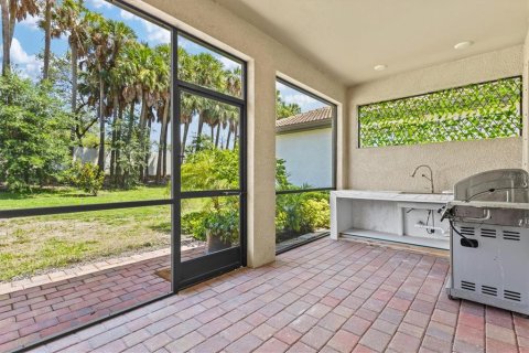 House in Nokomis, Florida 3 bedrooms, 168.71 sq.m. № 2308510 - photo 28