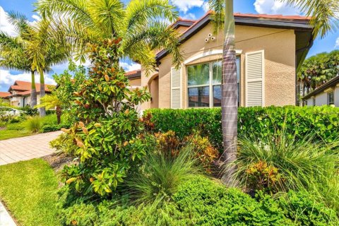House in Nokomis, Florida 3 bedrooms, 168.71 sq.m. № 2308510 - photo 3