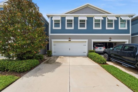 Townhouse in Oldsmar, Florida 3 bedrooms, 207.17 sq.m. № 2324886 - photo 2