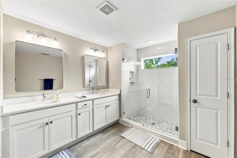 Townhouse in Oldsmar, Florida 3 bedrooms, 207.17 sq.m. № 2324886 - photo 28