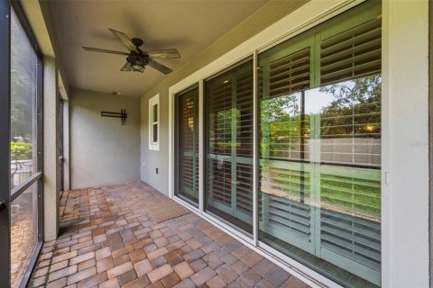Townhouse in Oldsmar, Florida 3 bedrooms, 207.17 sq.m. № 2324886 - photo 17