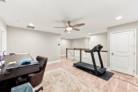 Townhouse in Oldsmar, Florida 3 bedrooms, 207.17 sq.m. № 2324886 - photo 23