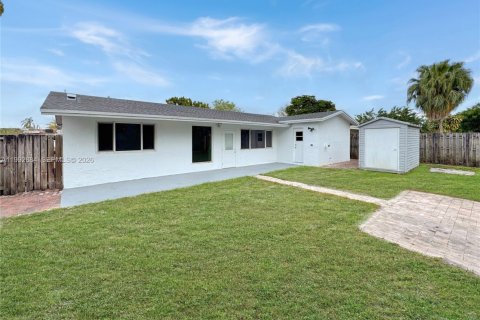 Casa en alquiler en Sunrise, Florida, 4 dormitorios, 180.14 m2 № 2056723 - foto 14