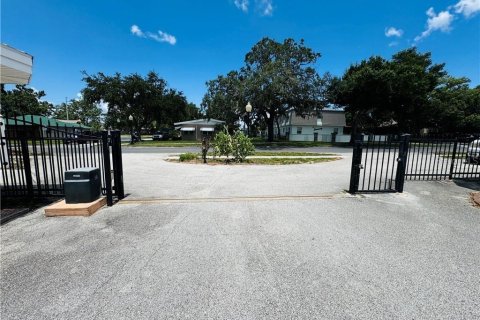 Immobilier commercial à vendre à Sebring, Floride: 15 chambres, 65.03 m2 № 2283400 - photo 16