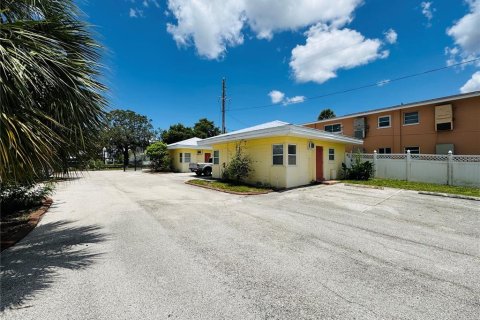 Immobilier commercial à vendre à Sebring, Floride: 15 chambres, 65.03 m2 № 2283400 - photo 24