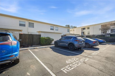 Touwnhouse à louer à Tampa, Floride: 2 chambres, 96.99 m2 № 2119333 - photo 17