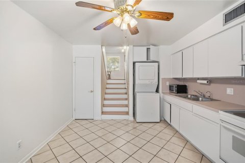 Touwnhouse à louer à Tampa, Floride: 2 chambres, 96.99 m2 № 2119333 - photo 14