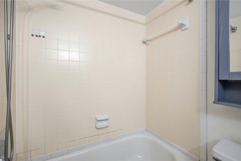 Touwnhouse à louer à Tampa, Floride: 2 chambres, 96.99 m2 № 2119333 - photo 7