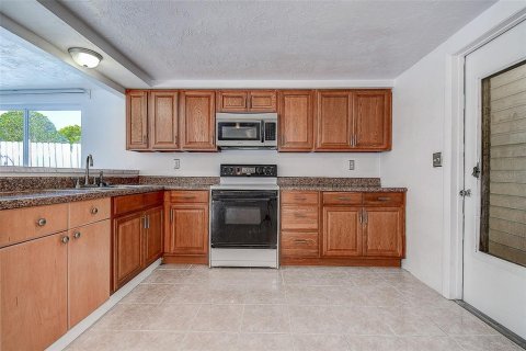 Casa en venta en Holiday, Florida, 2 dormitorios, 121.33 m2 № 1720108 - foto 6