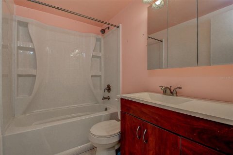 Casa en venta en Holiday, Florida, 2 dormitorios, 121.33 m2 № 1720108 - foto 17