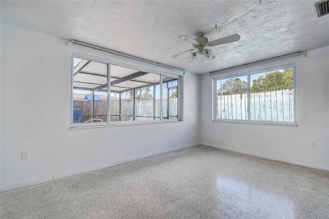 Casa en venta en Holiday, Florida, 2 dormitorios, 121.33 m2 № 1720108 - foto 8