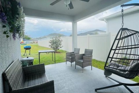 House in Clermont, Florida 3 bedrooms, 143.44 sq.m. № 2233981 - photo 6