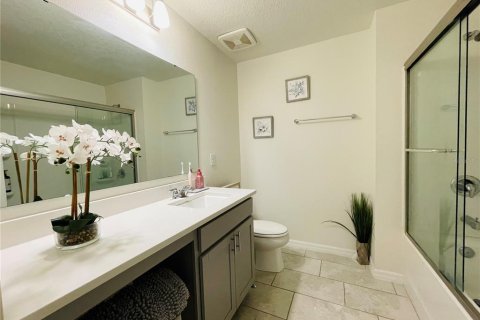 House in Clermont, Florida 3 bedrooms, 143.44 sq.m. № 2233981 - photo 10