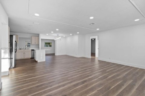 Casa en venta en Margate, Florida, 3 dormitorios, 144.28 m2 № 2000183 - foto 11