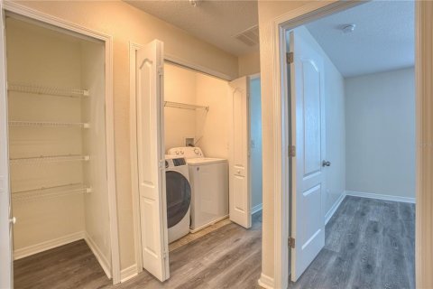 Touwnhouse à louer à Orlando, Floride: 3 chambres, 154.78 m2 № 1899303 - photo 11