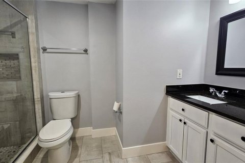Villa ou maison à vendre à Tampa, Floride: 4 chambres, 163.04 m2 № 2210122 - photo 17