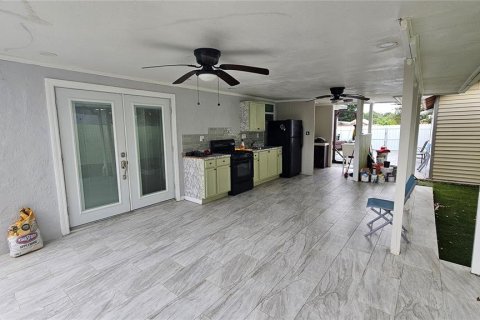 Villa ou maison à vendre à Tampa, Floride: 4 chambres, 163.04 m2 № 2210122 - photo 25