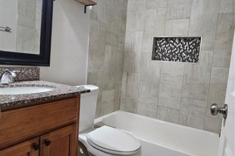 Villa ou maison à vendre à Tampa, Floride: 4 chambres, 163.04 m2 № 2210122 - photo 23
