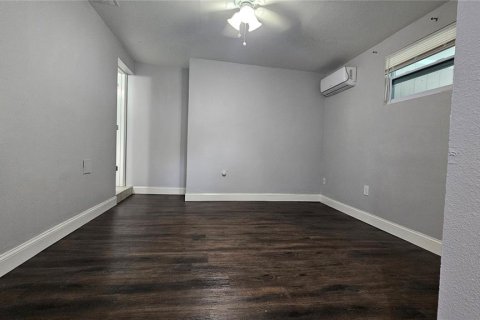 Villa ou maison à vendre à Tampa, Floride: 4 chambres, 163.04 m2 № 2210122 - photo 22