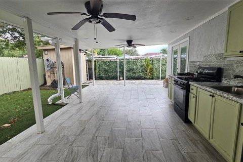 Villa ou maison à vendre à Tampa, Floride: 4 chambres, 163.04 m2 № 2210122 - photo 27