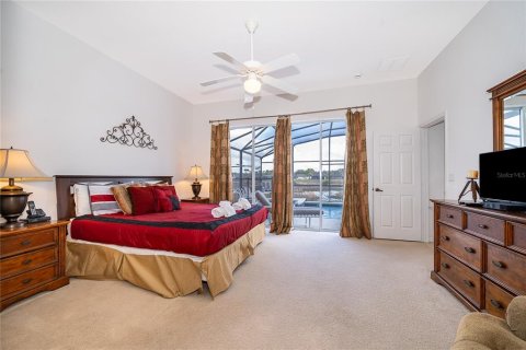 House in Davenport, Florida 5 bedrooms, 265.05 sq.m. № 2097554 - photo 20