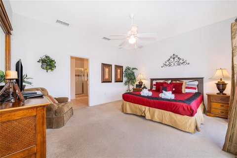 House in Davenport, Florida 5 bedrooms, 265.05 sq.m. № 2097554 - photo 19