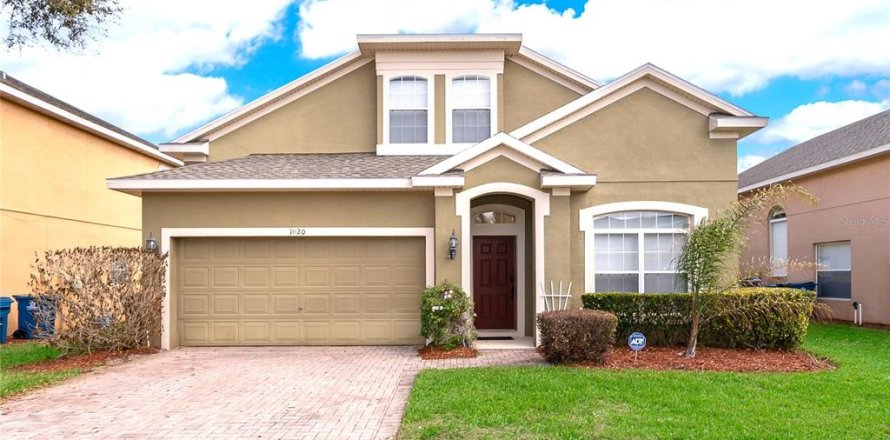 House in Davenport, Florida 5 bedrooms, 265.05 sq.m. № 2097554