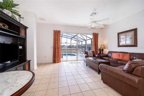 House in Davenport, Florida 5 bedrooms, 265.05 sq.m. № 2097554 - photo 16