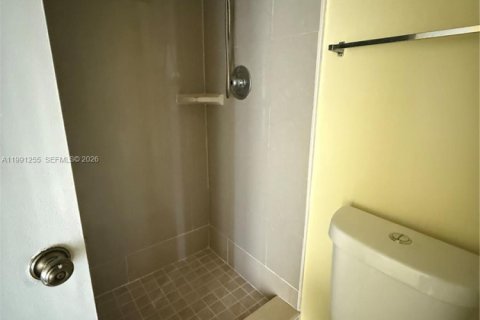 Condominio en venta en Miramar, Florida, 2 dormitorios, 77.29 m2 № 2052472 - foto 9