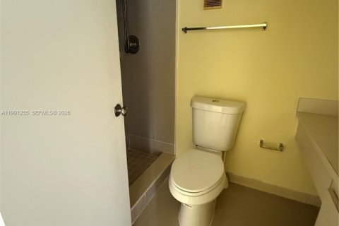 Condominio en venta en Miramar, Florida, 2 dormitorios, 77.29 m2 № 2052472 - foto 4