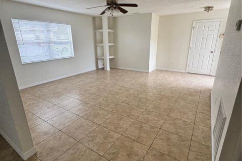 Villa ou maison à vendre à Orlando, Floride: 3 chambres, 100.71 m2 № 2204149 - photo 5