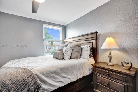 Adosado en venta en Coral Springs, Florida, 3 dormitorios, 165.74 m2 № 1982435 - foto 8