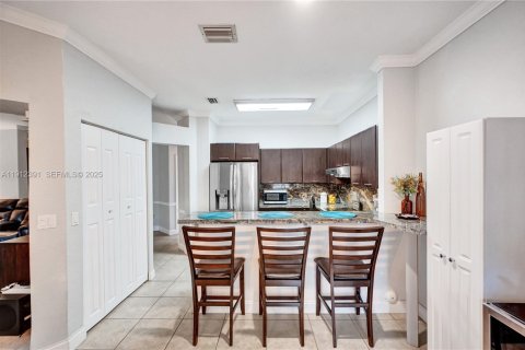 Adosado en venta en Coral Springs, Florida, 3 dormitorios, 165.74 m2 № 1982435 - foto 18