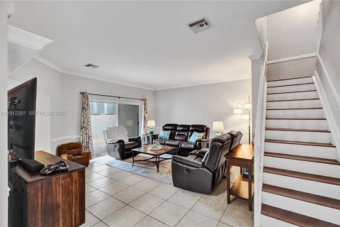 Adosado en venta en Coral Springs, Florida, 3 dormitorios, 165.74 m2 № 1982435 - foto 15