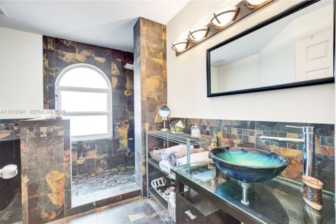 Adosado en venta en Coral Springs, Florida, 3 dormitorios, 165.74 m2 № 1982435 - foto 11