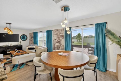 House in BERRY BAY in Wimauma, Florida 5 bedrooms, 241.64 sq.m. № 1871155 - photo 17