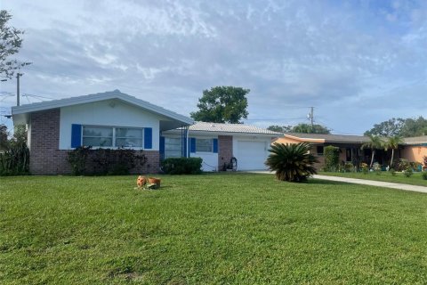 Villa ou maison à vendre à Clearwater, Floride: 2 chambres, 113.9 m2 № 1917273 - photo 24