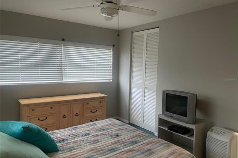 Villa ou maison à vendre à Clearwater, Floride: 2 chambres, 113.9 m2 № 1917273 - photo 15