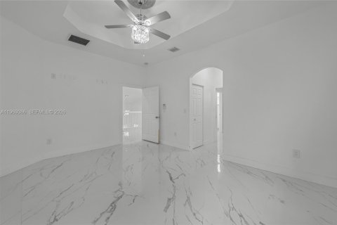 Casa en venta en Homestead, Florida, 5 dormitorios, 253.81 m2 № 2030350 - foto 22