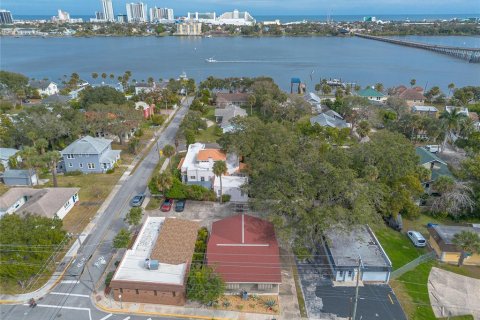 Commercial property in Daytona Beach, Florida 159.88 sq.m. № 2150880 - photo 3