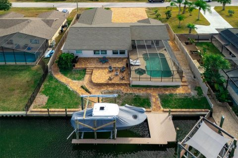 House in Palm Coast, Florida 3 bedrooms, 198.25 sq.m. № 2219547