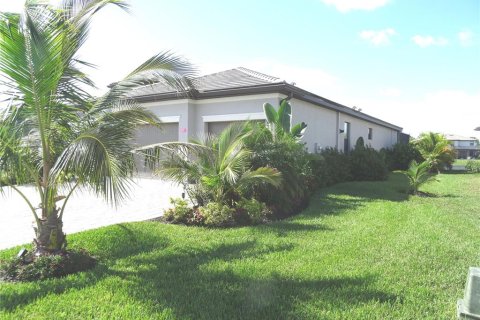 Casa en venta en Bradenton, Florida, 4 dormitorios, 208.01 m2 № 1807327 - foto 4
