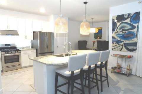 Casa en venta en Bradenton, Florida, 4 dormitorios, 208.01 m2 № 1807327 - foto 7