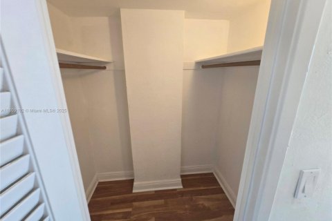 Condo in Sunny Isles Beach, Florida, 1 bedroom  № 1750456 - photo 23