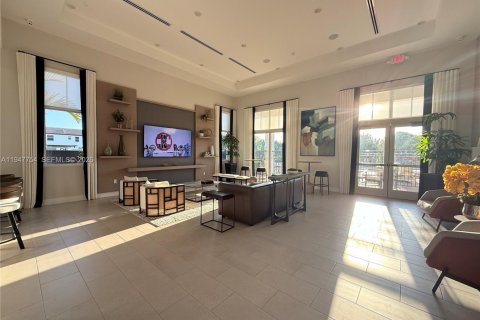 Touwnhouse à louer à Miami, Floride: 3 chambres, 137.77 m2 № 2025738 - photo 6